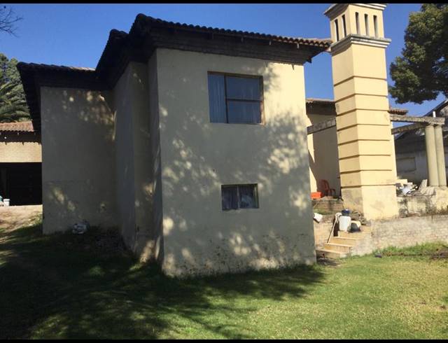 7 BEDROOM HOUSE FOR SALE IN BUCCLEUCH